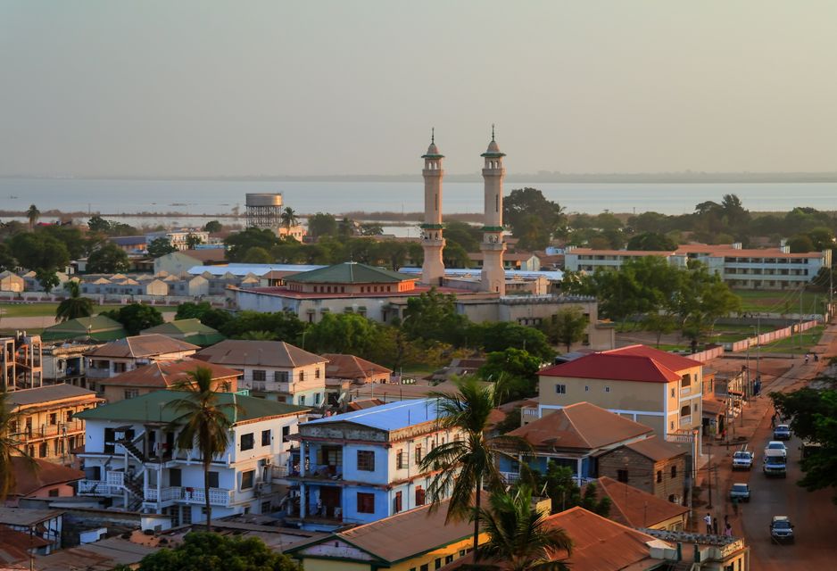 ontdek alles wat jy moet weet oor ekspatriasie in Dakar: praktiese raad, inligting oor die daaglikse lewe, professionele geleenthede en die kulturele rykdom van die Senegalese hoofstad.